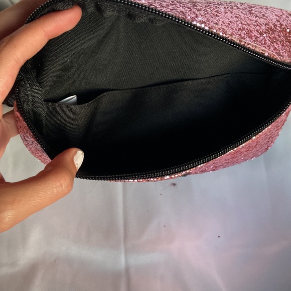 Pink Fanny pack - Picture 6 of 7